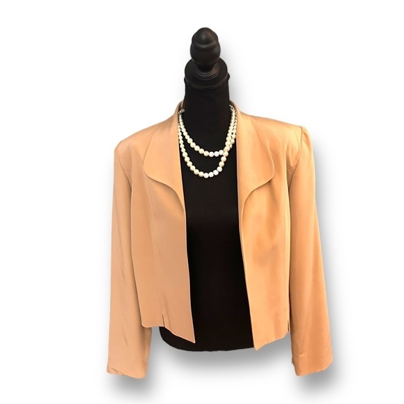 Ann May 100% Woven Silk Cropped Blazer - Picture 5 of 8